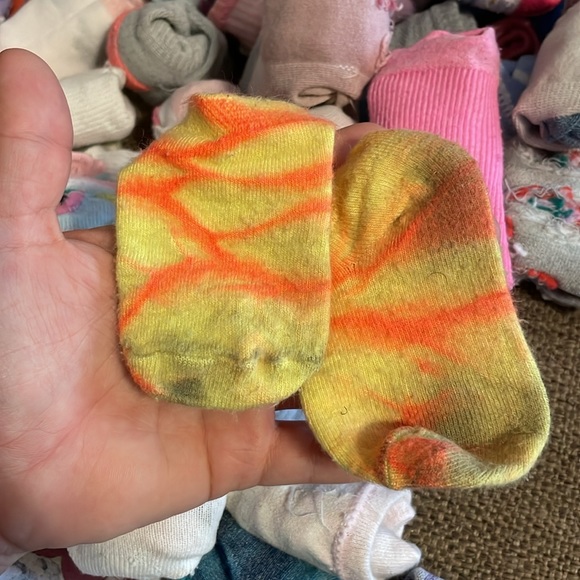 84 pair Sz 1-2 toddler socks used - Picture 4 of 5